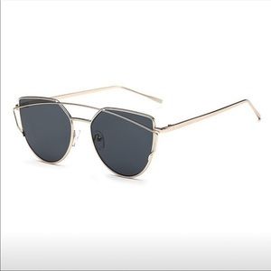 Cat-Eye Sunnies